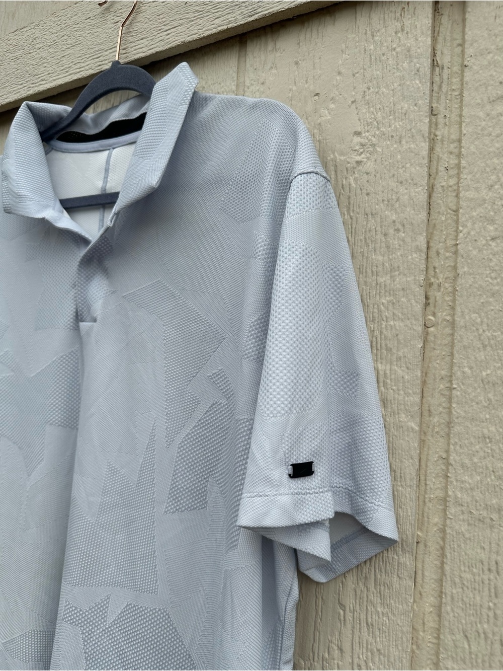 Nike Tiger Woods TW Logo Golf Shirt XL light Gray Geometric Pattern Snap Collar
